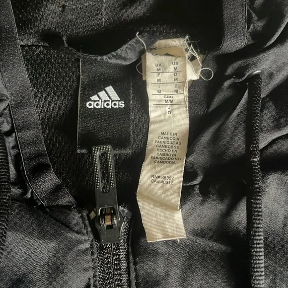 Size medium women’s Adidas Windbreaker - Picture 3 of 3
